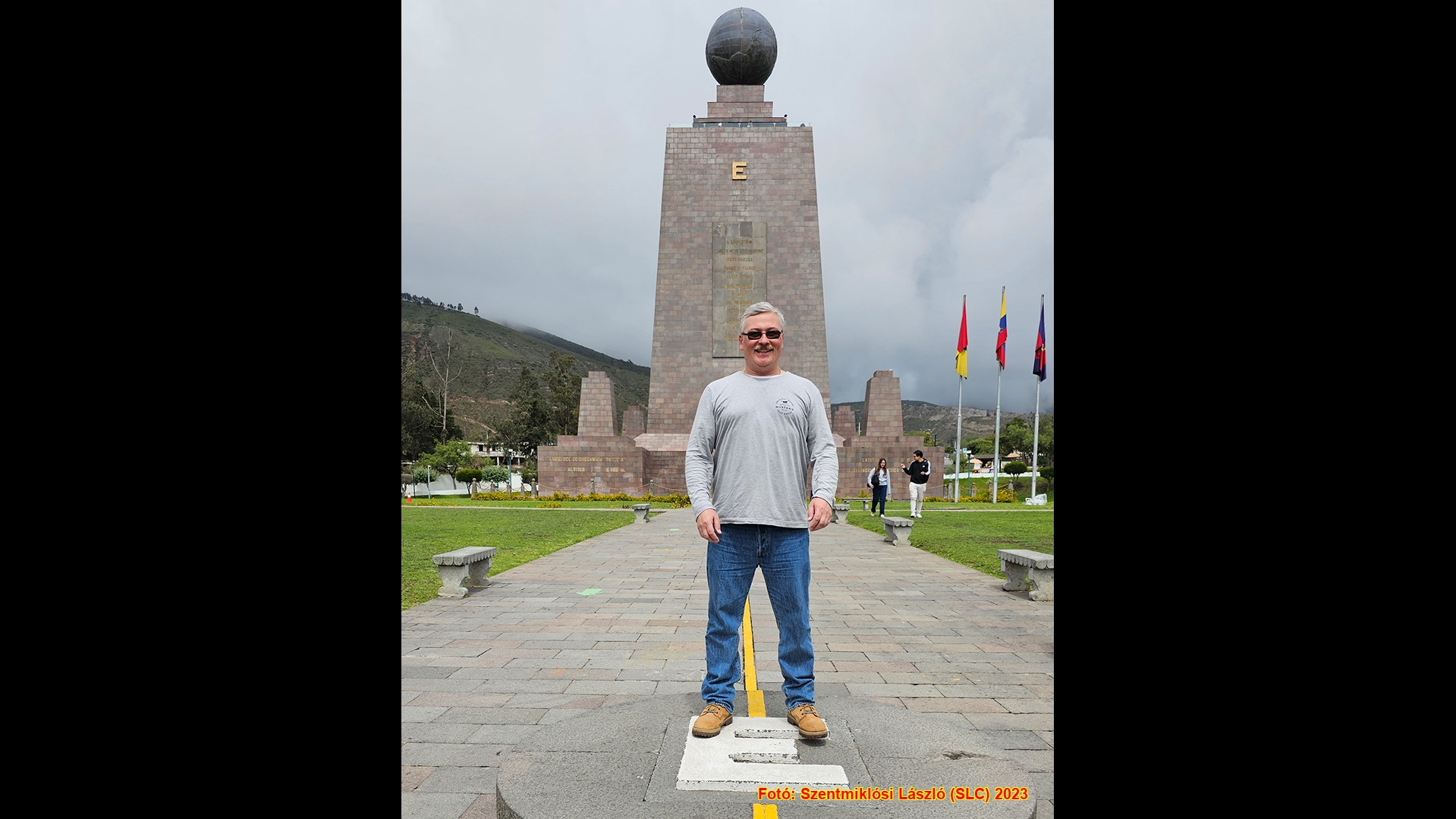 Ecuador, latitude: 00°00'00"